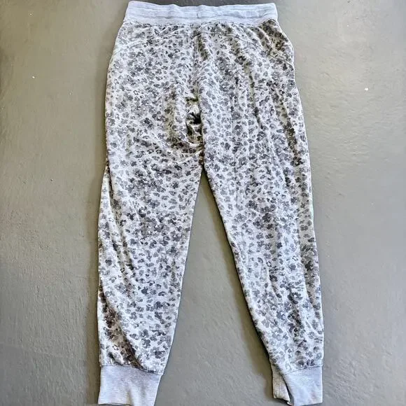 Athleta Balance Jogger Gray Cheetah Print Sweatpants Small - Picture 7 of 11